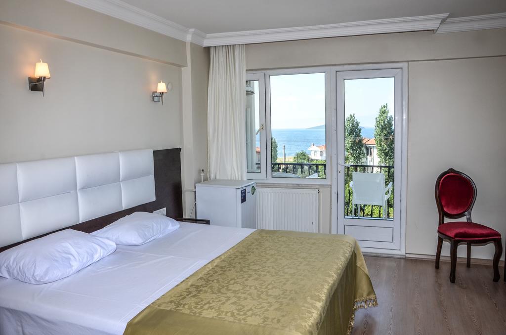Uzunhan Hotel Ayvalik Ngoại thất bức ảnh
