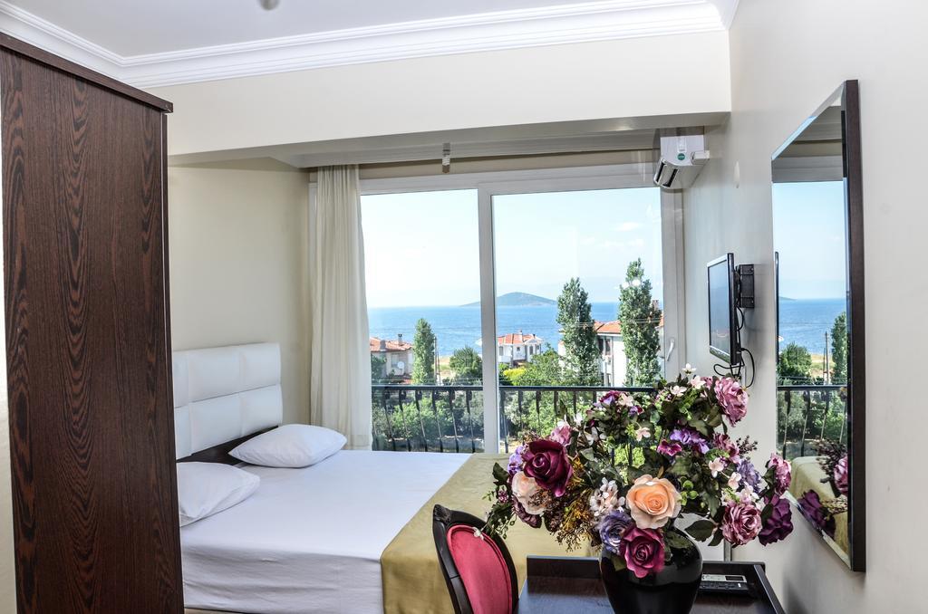 Uzunhan Hotel Ayvalik Phòng bức ảnh