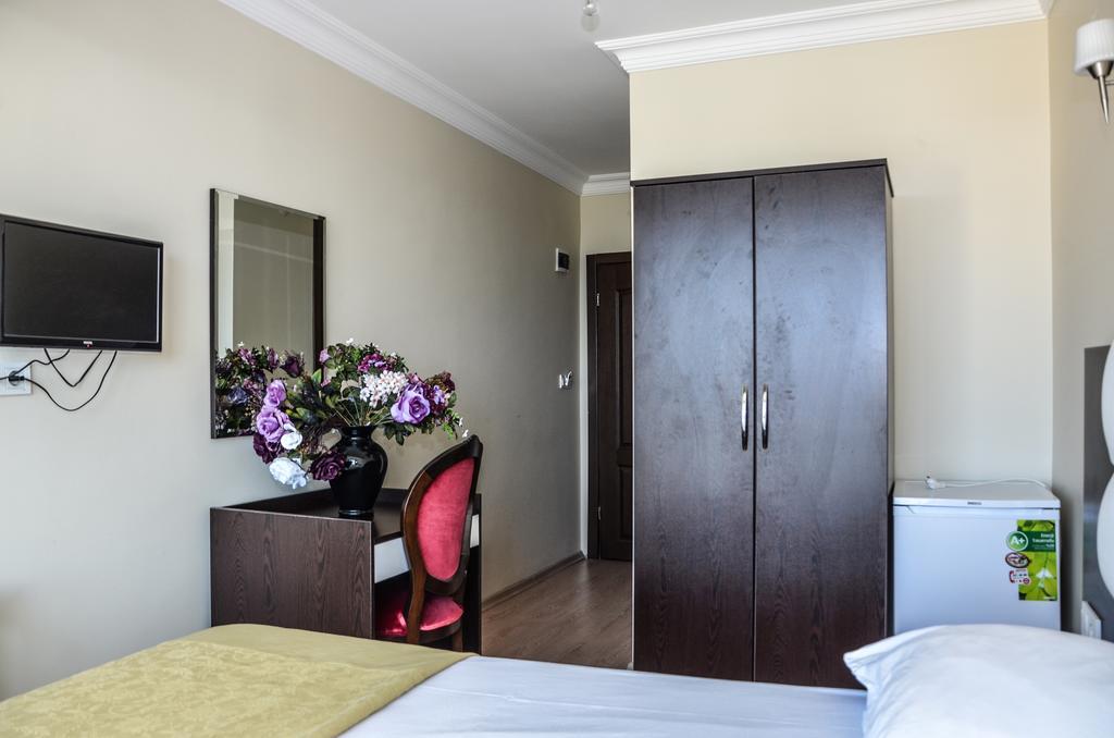 Uzunhan Hotel Ayvalik Ngoại thất bức ảnh