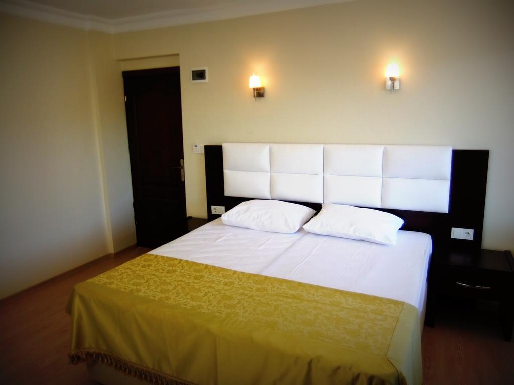 Uzunhan Hotel Ayvalik Ngoại thất bức ảnh