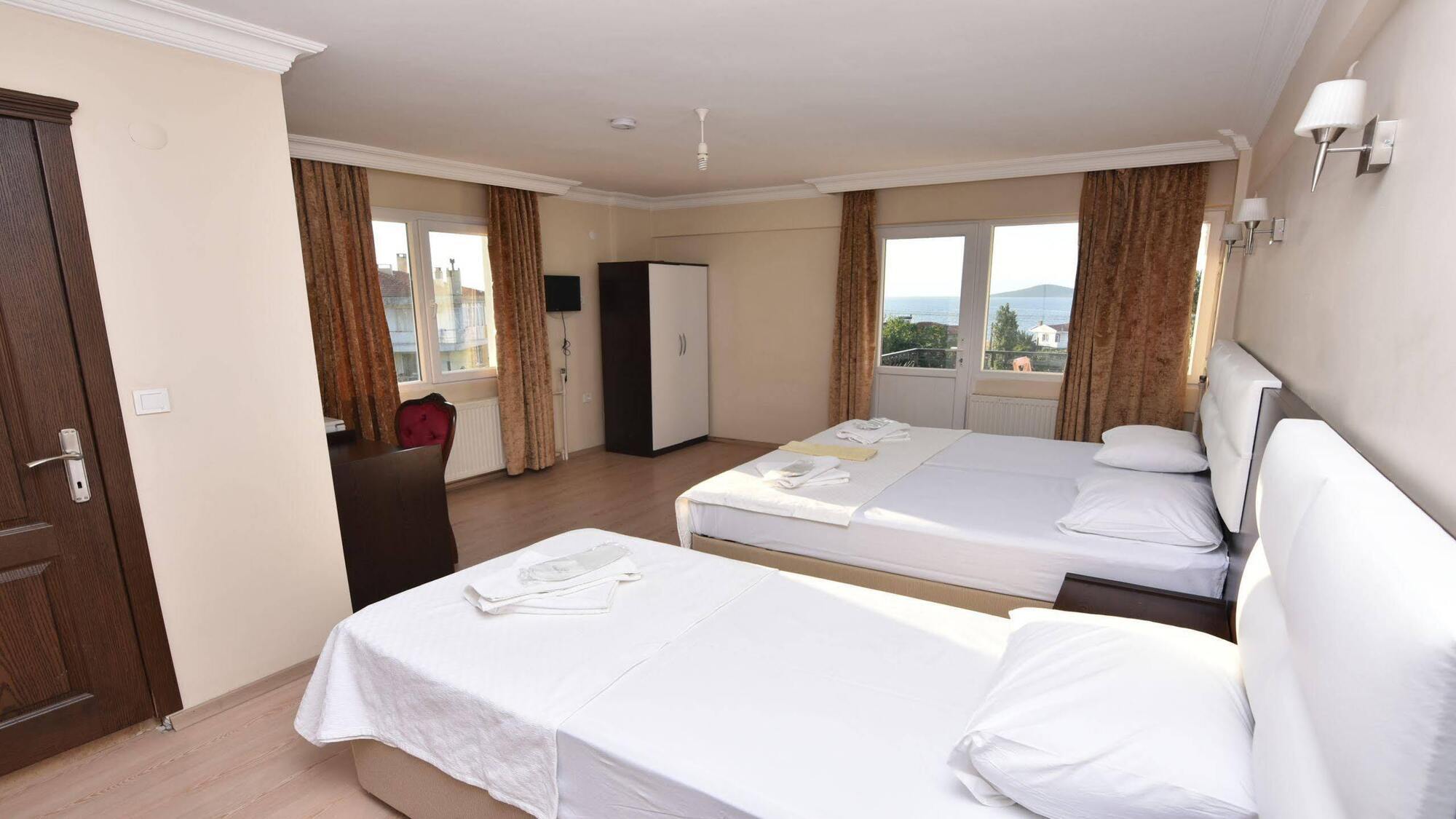 Uzunhan Hotel Ayvalik Ngoại thất bức ảnh